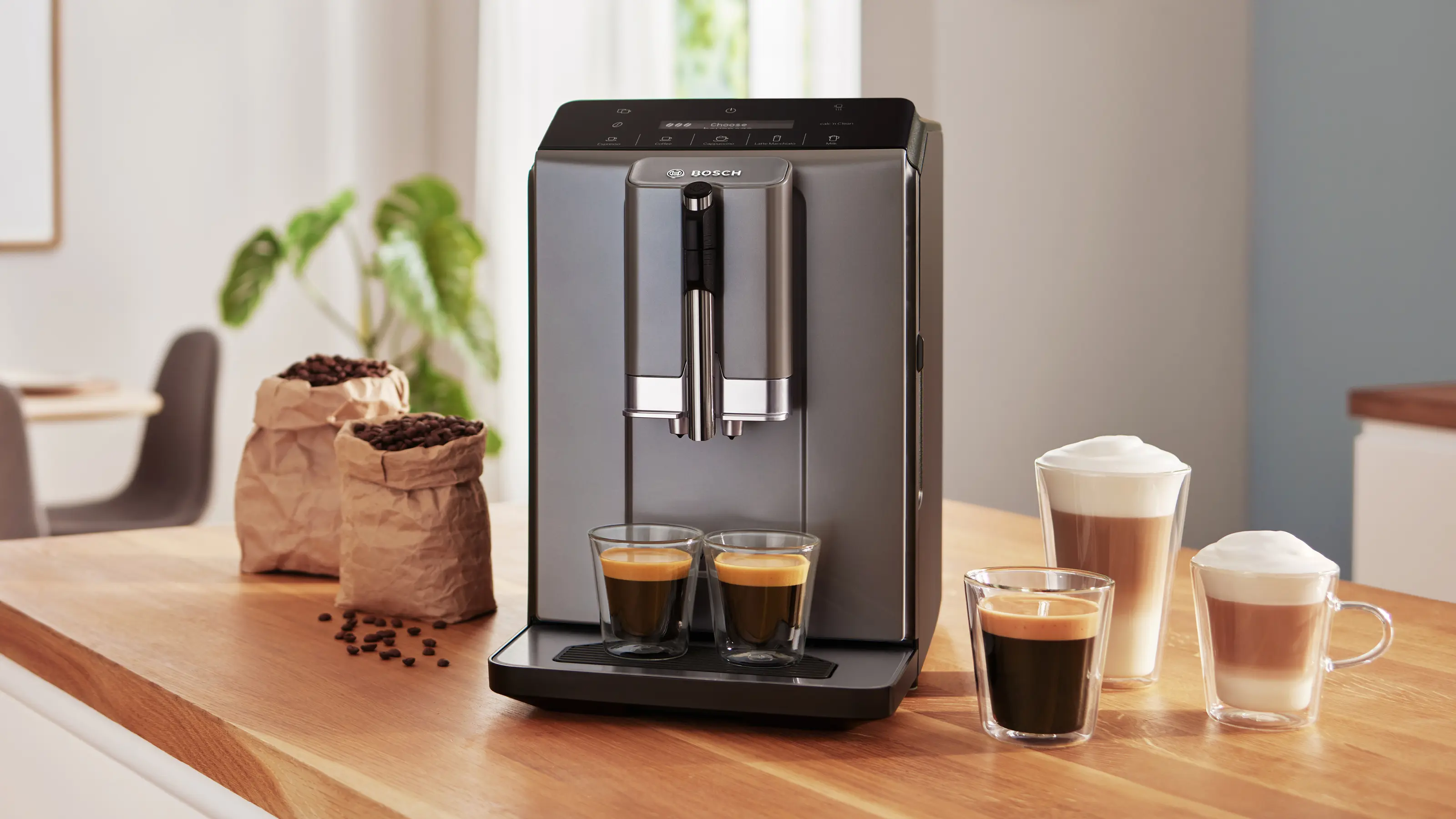 Bosch VeroCafe Diamond Kaffeevollautomat in einer hellen Küche
